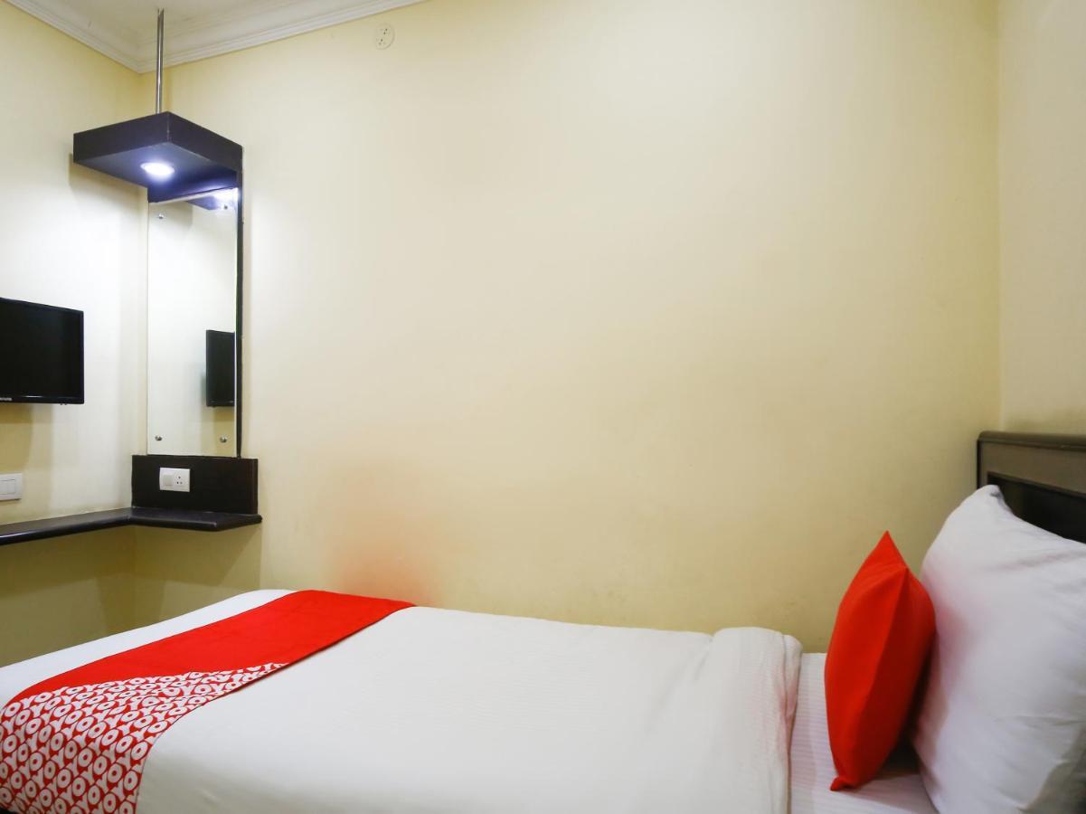 Madrasi Airport Hotel - Saibala Ченнаи Экстерьер фото
