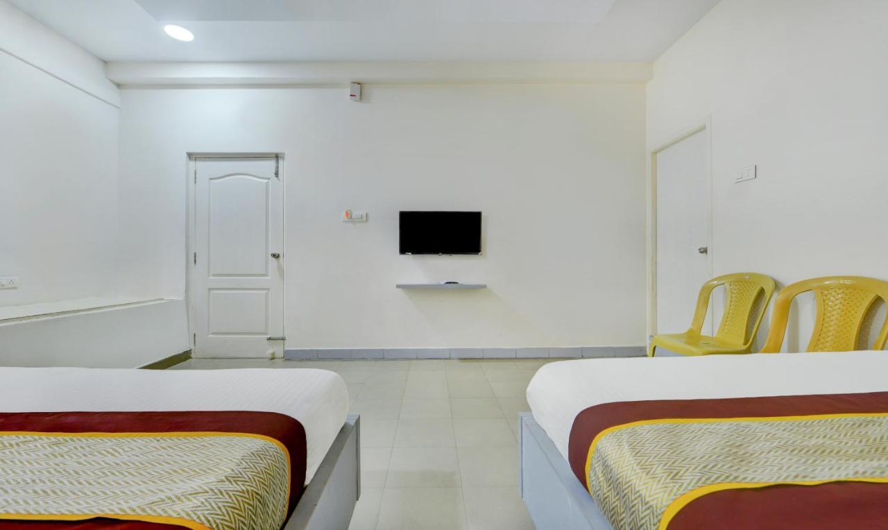 Madrasi Airport Hotel - Saibala Ченнаи Экстерьер фото