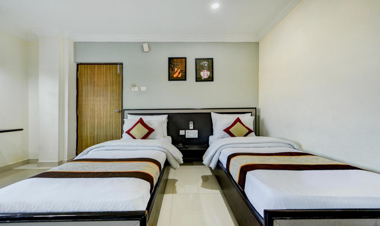 Madrasi Airport Hotel - Saibala Ченнаи Экстерьер фото
