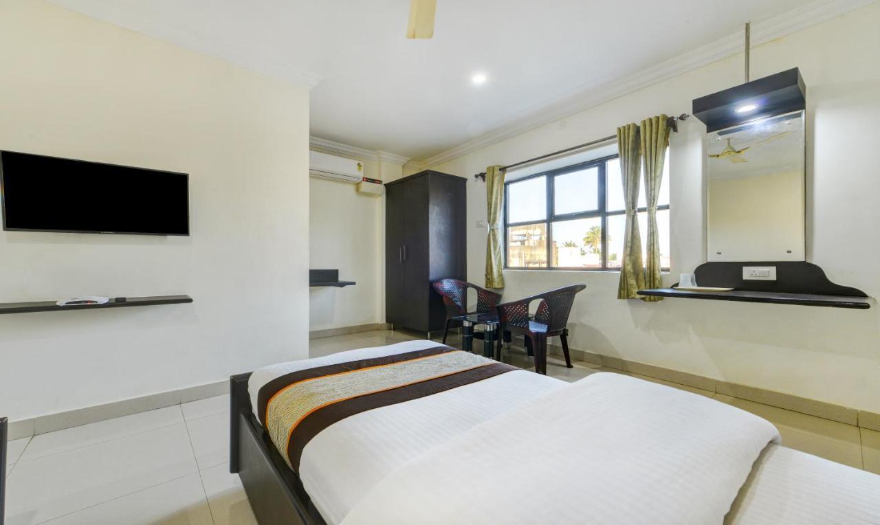 Madrasi Airport Hotel - Saibala Ченнаи Экстерьер фото